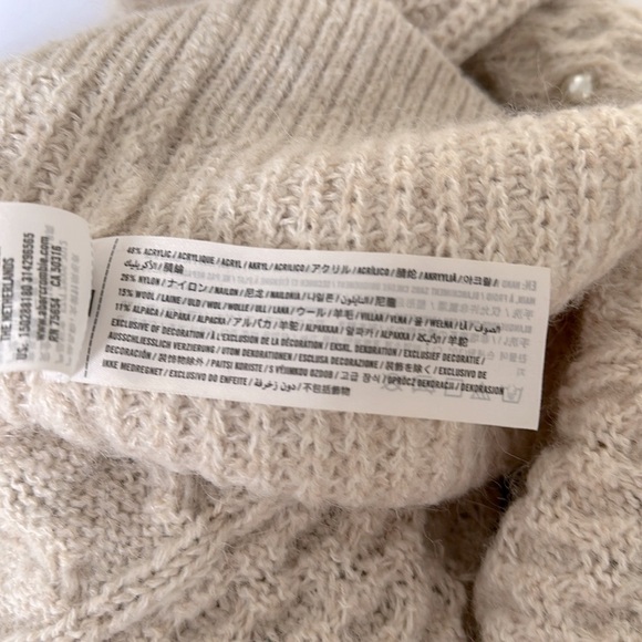 Abercrombie & Fitch Wool Blend Cable Knit XL Neutral Sweater with Pearl Accents - Picture 12 of 13